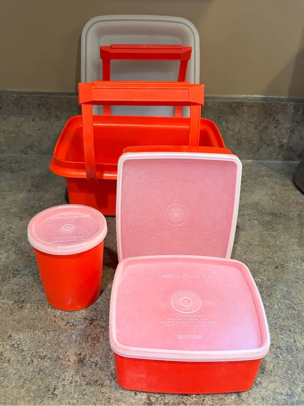 Tupperware Vintage Pack N Carry Retro Lunch Box Set